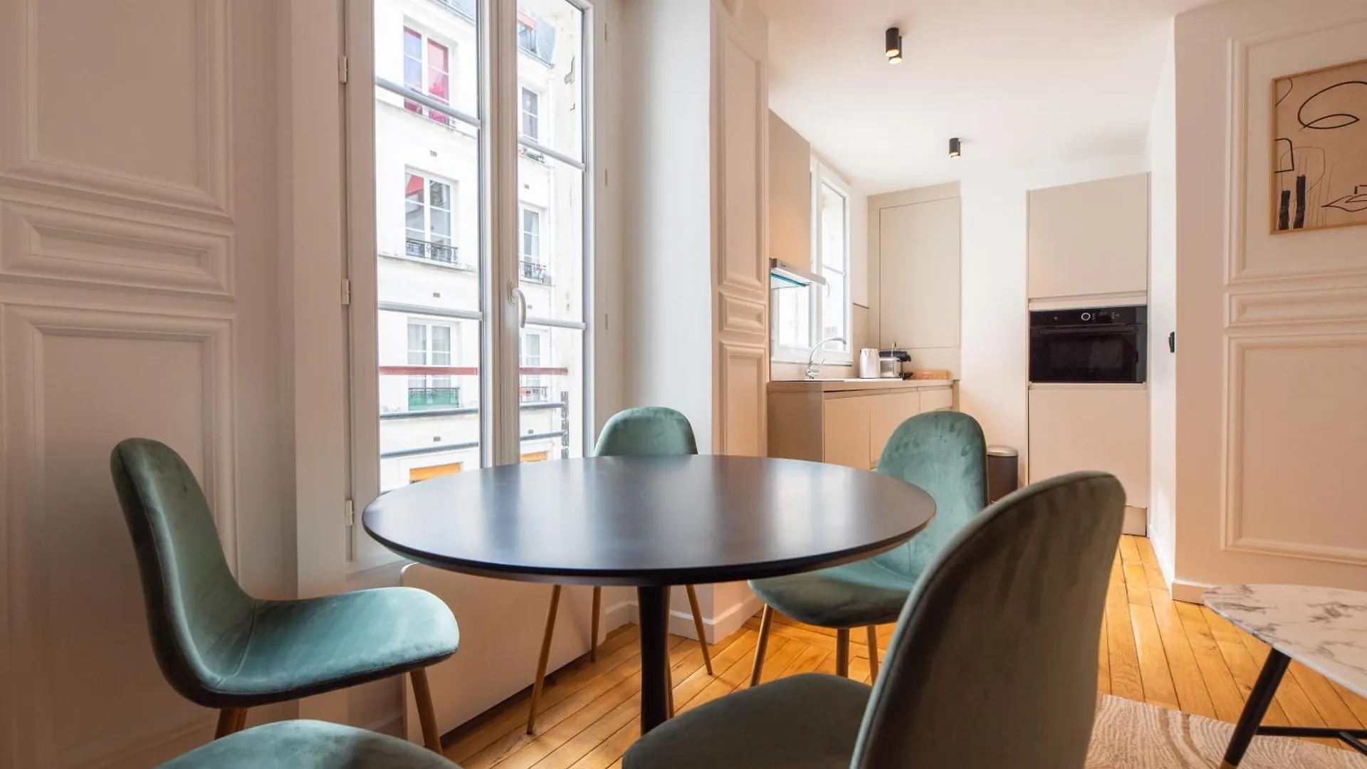 Lovely Apartment Near Canal St Martin Paris