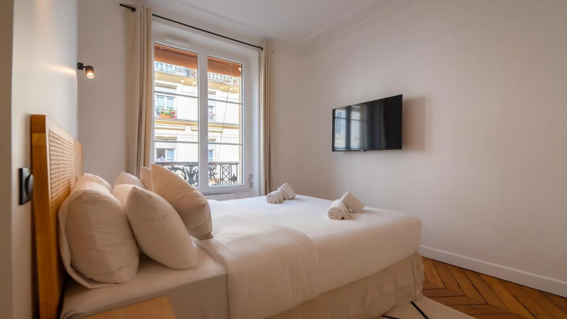 Lovely Apartment Near Canal St Martin Paris France