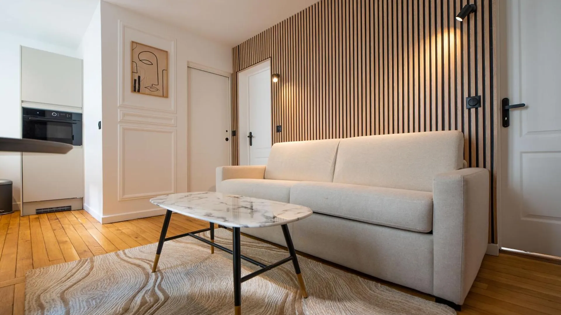 Lovely Apartment Near Canal St Martin Paris France